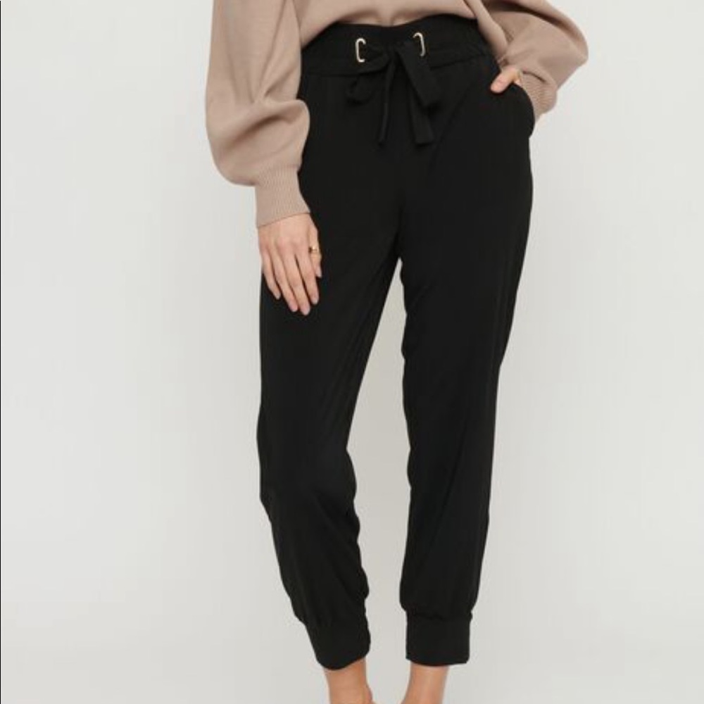 DYNAMITE Sasha Jogger Black with Belt